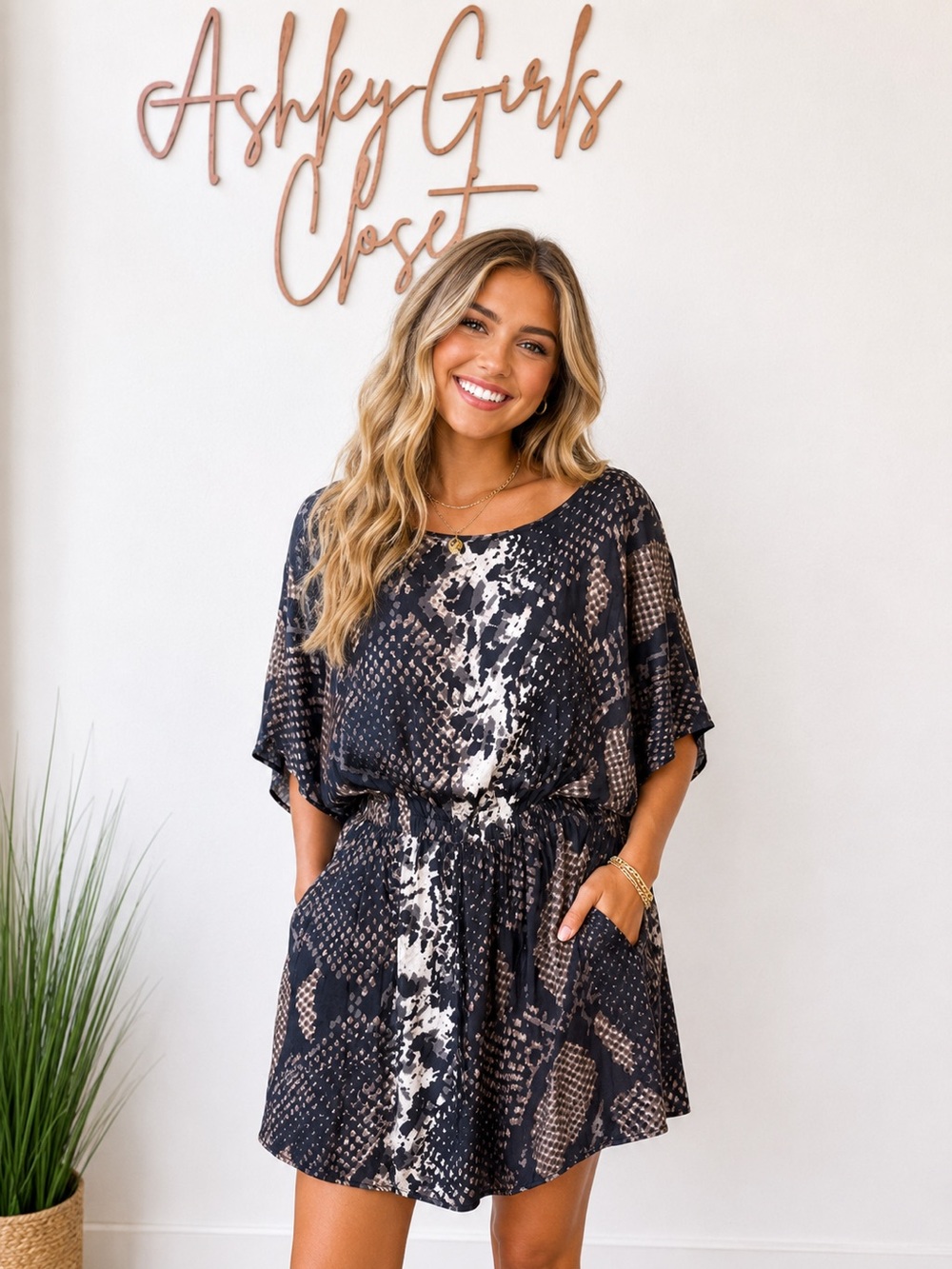 NWT Express Snake Print Blouson Dress Size Small